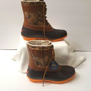 JBU ready weather duck boots